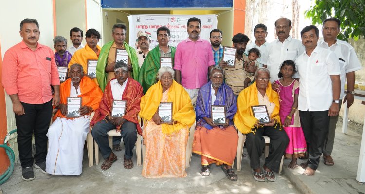 கோவையில் பாரத மாதா நற்பணி அறக்கட்டளை சார்பில் விருது மற்றும் உழைப்பாளர் தின விழா