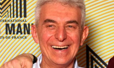 கார் விபத்தில் தன் நினைவுகளை இழந்து 2001ஆம் ஆண்டுக்கே திரும்பிச் சென்ற மருத்துவர்