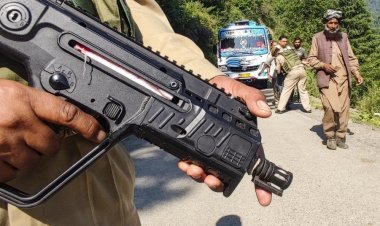 ட்ரோன், மோப்ப நாய் உதவியுடன் காஷ்மீர் கிஸ்த்வர் காடுகளில் தீவிரவாதிகள் தேடுதல் வேட்டை