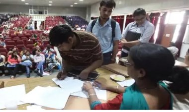 TNEA 2025: இ.சி.இ படிக்க ஆசையா? தமிழகத்தில் டாப் 20 இன்ஜினியரிங் கல்லூரிகள் இவைதான்!