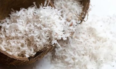 கை வலிக்காம தேங்காய் துருவ சீக்ரெட் டிப்ஸ்: 2 மாதம் ஸ்டாக் வச்சி யூஸ் பண்ணலாம்!