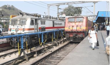 4 விரைவு ரயில்களில் முன்பதிவு இல்லாத பெட்டிகளின் எண்ணிக்கை 4 ஆக அதிகரிப்பு