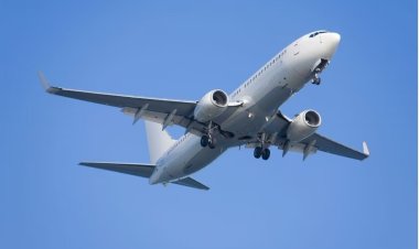 மாளிகையா? விமானமா? ரூ.1,000 கோடி.. இந்திய பிரபலங்களுக்கு சொந்தமான காஸ்ட்லியான தனியார் ஜெட் விமானங்கள்!