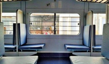 ரயிலில் இருக்கைகள் ஏன் நீல நிறத்தில் இருக்கிறது தெரியுமா..? 99% பேருக்கு தெரியாது..!