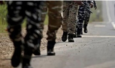 ஜார்க்கண்டில் மாவோயிஸ்டுகளுடன் பாதுகாப்பு படையினர் மோதல்; சி.ஆர்.பி.எஃப் வீரர் மரணம்