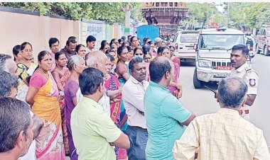 சிவகாசியில் ஆசிரியர் தாக்கப்பட்ட சம்பவம்: பணி பாதுகாப்பு கேட்டு ஆசிரியர்கள் போராட்டம்