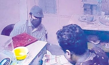 சேலம் டூ புதுச்சேரி.. பிரபல தங்க நகை பட்டறை அதிபரின் ஒரு நிமிட தவறு.. ஒரு கோடி ரூபாய் காலி...