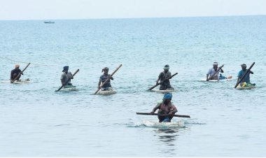 ரூ.1,000-ல் தெர்மகோல் கட்டுமரம்: ராமேசுவரம் மீனவர்களின் அசத்தல் உத்தி!