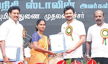 பள்ளி மாணவர்கள் கணினி, ஏஐ பயில ‘டிஎன் ஸ்பார்க்’ திட்டம்: உதயநிதி ஸ்டாலின் தொடங்கி வைத்தார்