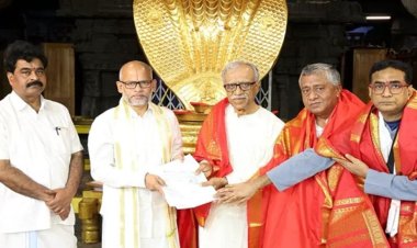 திருப்பதி ஏழுமலையானுக்கு ரூ.3 கோடி வீடு, ரூ.66 லட்சம் சேமிப்பு: ஐஆர்எஸ் அதிகாரியின் உயில் ஒப்படைப்பு