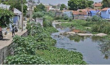 நீர்நிலை ஆக்கிரமிப்புகளை 2 மாதங்களில் அகற்ற ஈரோடு மாவட்ட நிர்வாகத்துக்கு ஐகோர்ட் உத்தரவு