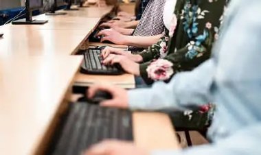 "ரூ.5000 டு ரூ.46 லட்சம் சம்பளம்; என் அம்மாதான் எனக்கு ஹீரோ" - தாயின் தியாகம் குறித்து நெகிழும் மகன்