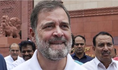 பெற்றோரை இழந்த 22 குழந்தைகளின் கல்வி செலவை ஏற்றார் ராகுல் காந்தி