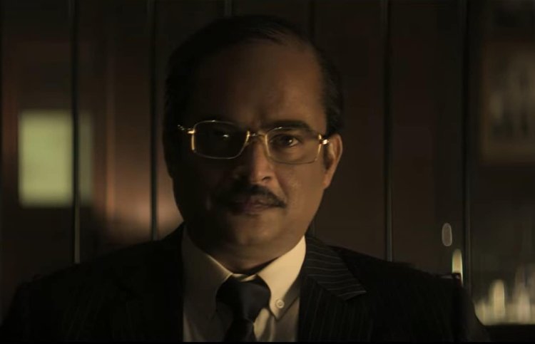 புது கெட்டப்பில் உள்ள இந்த நடிகர் யாருன்னு தெரியுதா..? ஒரு படத்துக்காக ஆளே மாறிட்டாரே.. வைரல் போட்டோ!