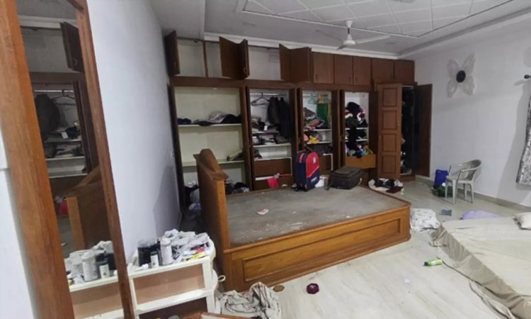 ஆலங்குளம் அருகே பள்ளி-கல்லூரி உரிமையாளர் வீட்டில் 1 கிலோ தங்கம், ரூ.55 லட்சம் கொள்ளை