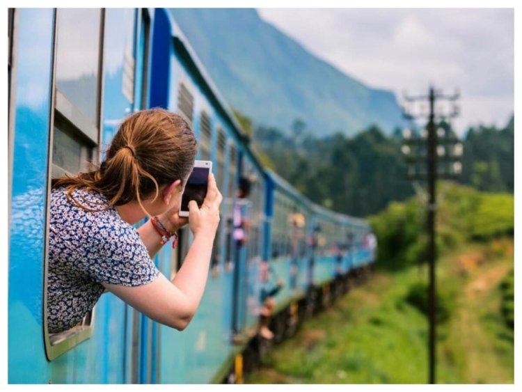 இரவில் ரயிலில் அனைவரும் தூங்கும்போது ரயில் ஓட்டுநர்கள் என்ன பேசுவார்கள் தெரியுமா?