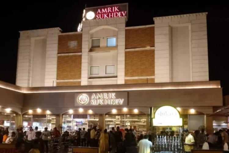 சாலையோர உணவகமாக தொடங்கி இன்று ரூ.8 கோடி மாத வருமானம் - வெற்றிக்கான 3 காரணங்கள்