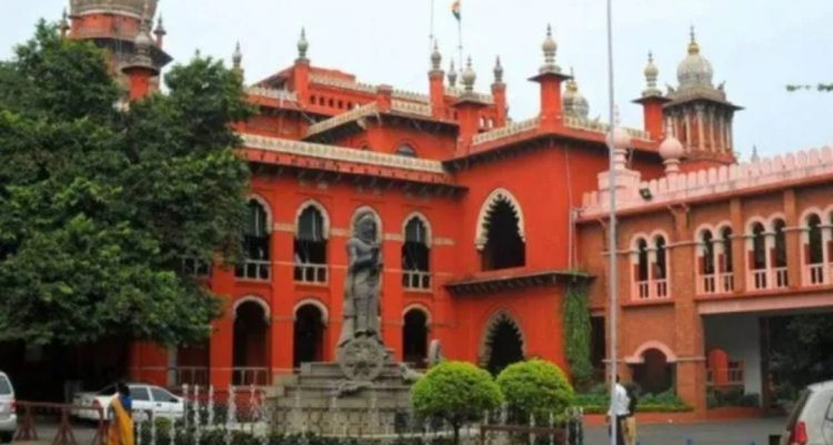 பெண் வழக்கறிஞரின் அந்தரங்க வீடியோக்கள் உள்ள இணையதளங்களை முடக்கவும் - மத்திய அரசுக்கு ஐகோர்ட் உத்தரவு