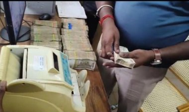 கோவையிலிருந்து கேரளாவுக்கு கடத்த முயன்ற ரூ.26.40 லட்சம் சிக்கியது: ஹவாலா பணமா என போலீஸார் விசாரணை