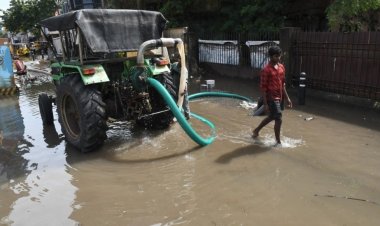 சென்னையில் பருவமழையை எதிர்கொள்ள ரூ.30 கோடியில் 477 நீர் இறைக்கும் வாடகை டிராக்டர்கள்!