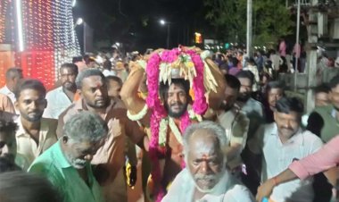 தேவகோட்டை முத்துமாரியம்மன் கோவிலில் பூச்சொரிதல் விழா