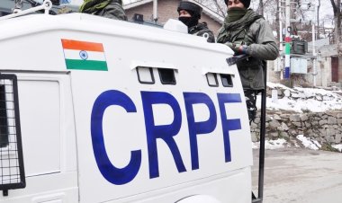 ஜம்மு காஷ்மீரில் சிஆர்பிஎப் வீரர்கள் சென்ற வாகனம் விபத்து: 3 பேர் பலி; பலர் காயம்