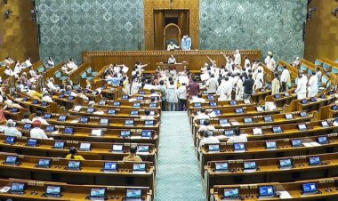 பிஹார் சிறப்பு திருத்தம் குறித்து விவாதிக்கக் கோரி அமளி: மாநிலங்களவை நாள் முழுவதும் ஒத்திவைப்பு