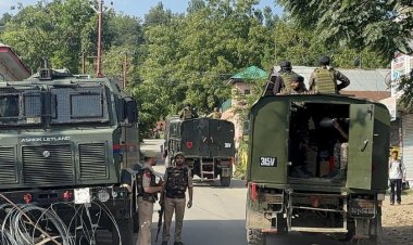 ஜம்மு காஷ்மீரில் பயங்கரவாதிகள் நடத்திய தாக்குதலில் 2 பாதுகாப்புப் படையினர் உயிரிழப்பு