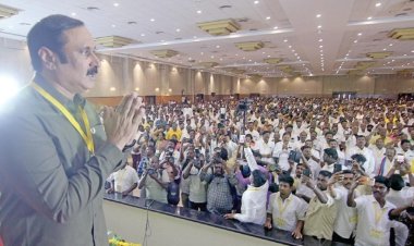 தேர்தலில் திமுகவை வீழ்த்த உறுதியேற்பு: பாமக தலைவராக அன்புமணியே நீடிப்பார் என பொதுக்குழு தீர்மானம்