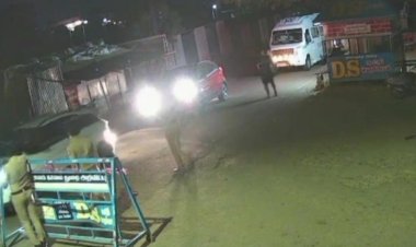 இரவு நேரத்தில் பழைய குற்றாலம் செல்ல வாகனங்களுக்கு அனுமதி: வனத்துறை நடவடிக்கையால் சர்ச்சை