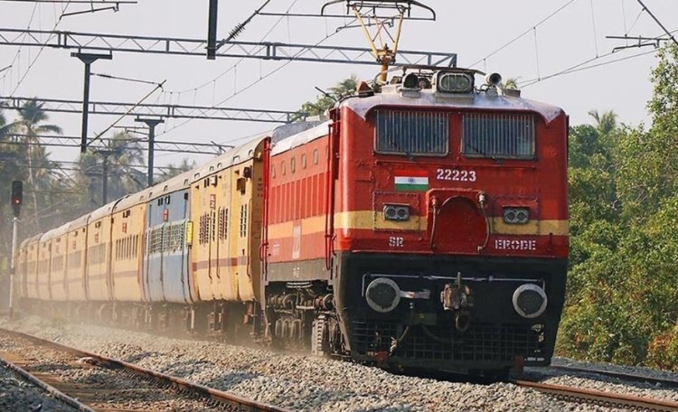 சென்னையில் இருந்து போத்தனூர், செங்கோட்டை, நாகர்கோவிலுக்கு சிறப்பு ரயில்கள்