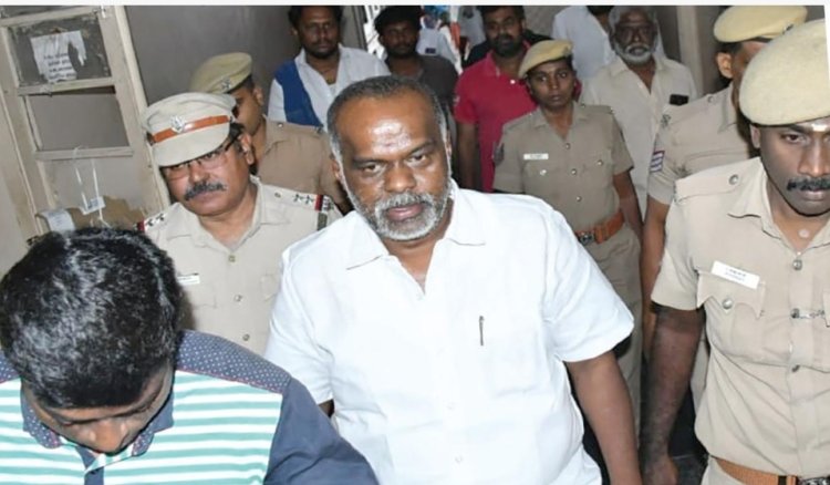 சுழற்றி அடிக்கும் சொத்து வரி முறைகேடு: அதிமுகவினருக்கும் ஆபத்து? - மதுரைக்கு மேயராக மந்திரிகளை வட்டமிடும் கவுன்சிலர்கள்!