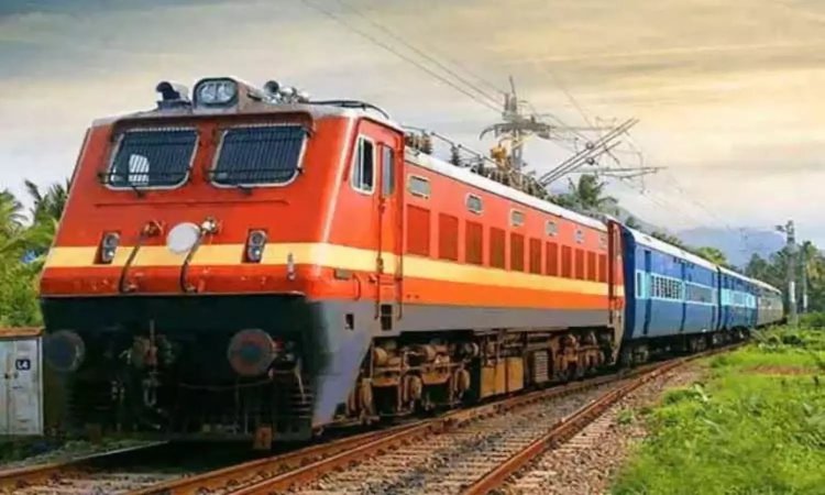 15 ரெயில்கள் நாளை மறுநாள் முதல் கூடுதல் நிறுத்தங்களில் நின்று செல்ல அனுமதி - தெற்கு ரெயில்வே