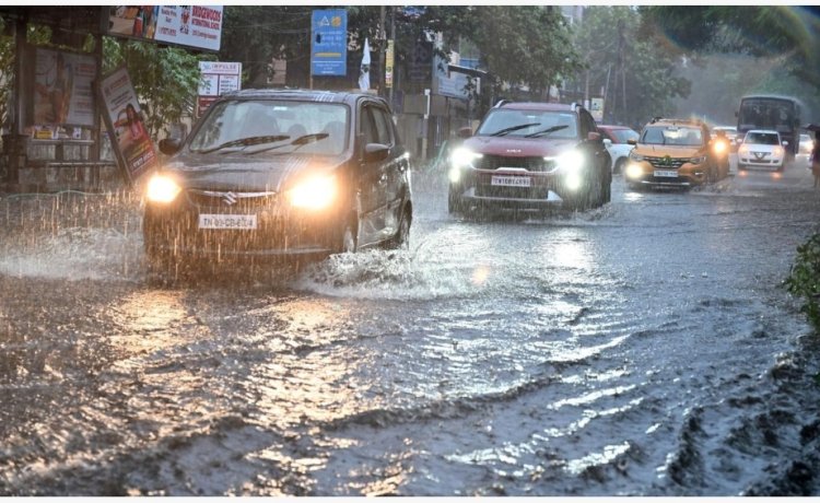 மும்பைக்கு ரெட் அலர்ட்: அவசர எண்கள் அறிவிப்பு; ஒடிசா, டெல்லி, இமாச்சலிலும் கனமழை