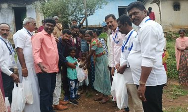 கோவை , வால்பாறையில் காடம்பாறை பூனாட்சி கிராமம் மலைவாழ்  பழங்குடியினர்களுடன் பசுமை தீபாவளி சிறப்பாக நடைபெற்றது.